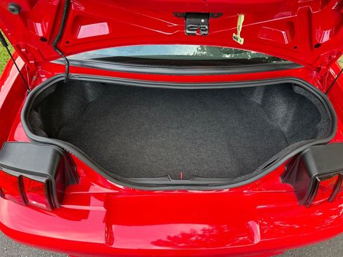 Used 2004 Ford Mustang Mach 1 RWD image 57