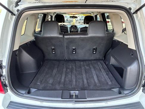 Used 2016 Jeep Patriot High Altitude AWD/4WD image 17