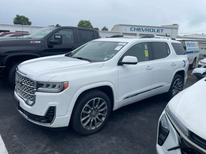 Used 2023 GMC Acadia Denali w/ Denali Ultimate Package