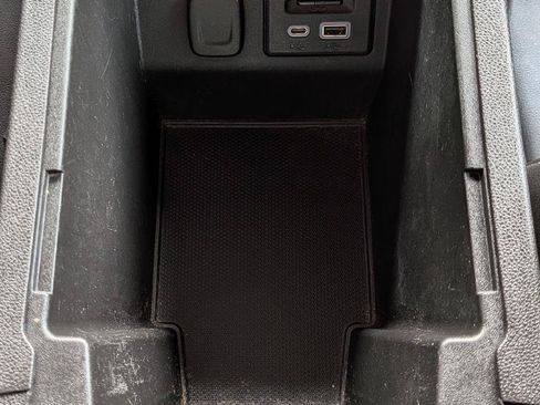 Used 2020 Chevrolet Blazer LT w/ Sound & Technology Package AWD/4WD image 22