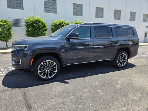 Used 2024 Jeep Wagoneer L Series III w/ Premium Group I AWD/4WD image 60