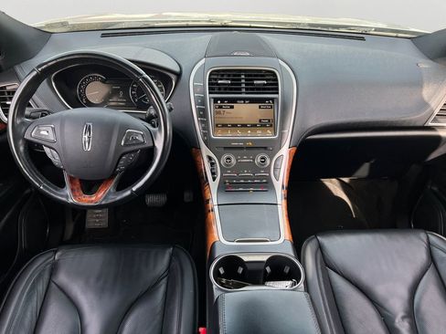 Used 2017 Lincoln MKX Select w/ Select Plus Package image 11