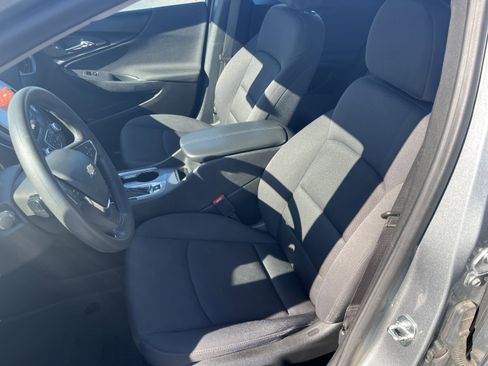 Used 2023 Chevrolet Malibu LT image 11