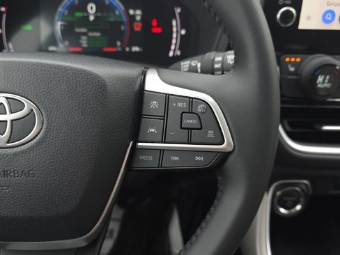 Certified 2026 Toyota Grand Highlander XLE image 25