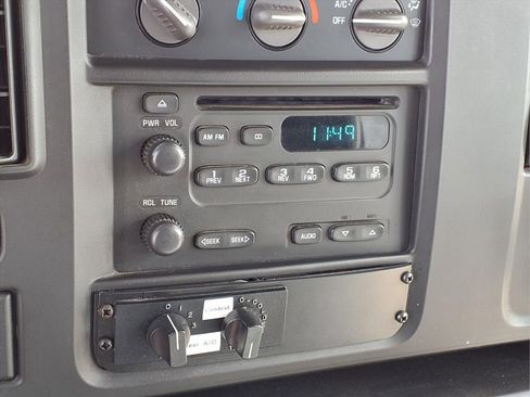 Used 2005 Chevrolet Express 3500 w/ RV Package RWD image 11