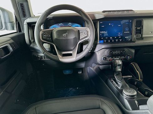 New 2025 Ford Bronco Badlands w/ Sasquatch Package image 10