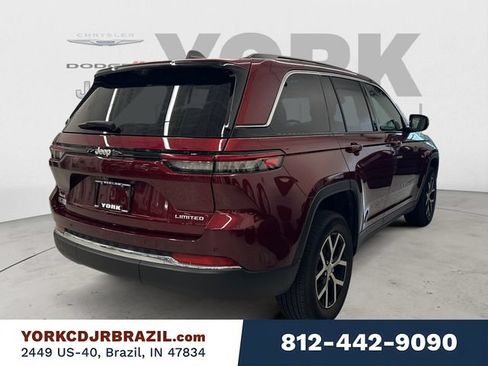 Used 2024 Jeep Grand Cherokee Limited w/ Luxury Tech Group II AWD/4WD image 5