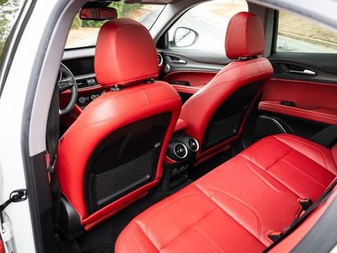 Used 2021 Alfa Romeo Stelvio Ti w/ Premium Package image 32