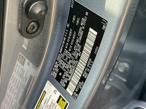 Used 2022 Toyota Corolla Cross LE image 24