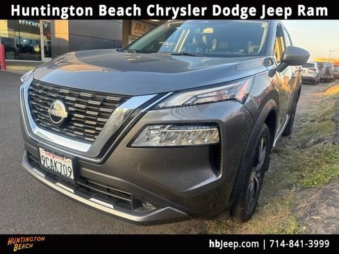 Used 2022 Nissan Rogue SL FWD image 1