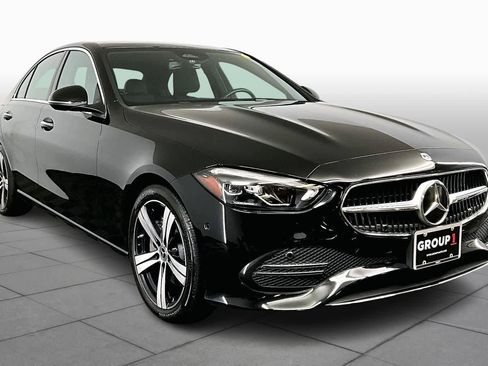 Used 2025 Mercedes-Benz C 300 4MATIC Sedan image 2