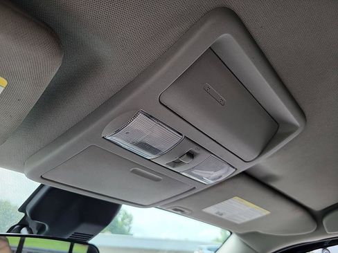 Certified 2022 Nissan Frontier SV RWD image 24