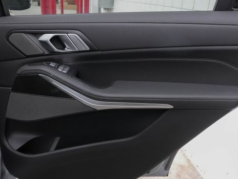 Certified 2025 BMW X7 M60i AWD/4WD image 35