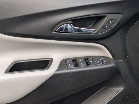 Used 2024 Chevrolet Equinox LS w/ Sport Edition image 15