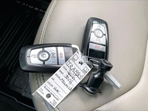 Used 2026 Ford Maverick Lariat AWD/4WD image 15