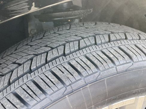 New 2026 GMC Acadia Denali w/ Super Cruise Package image 28