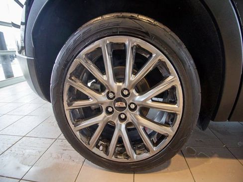 Certified 2019 Cadillac XT4 Premium Luxury image 27