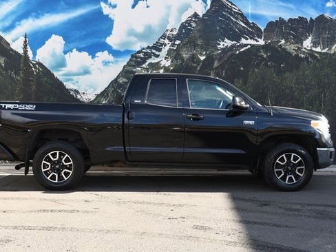 Used 2017 Toyota Tundra SR5 image 2