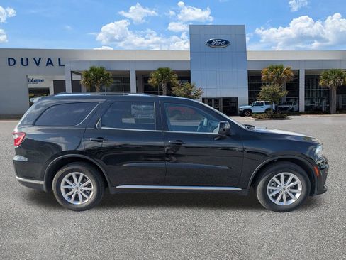 Used 2023 Dodge Durango SXT RWD image 3