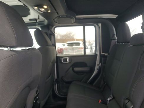 Used 2020 Jeep Gladiator Sport w/ Quick Order Package 24S image 7