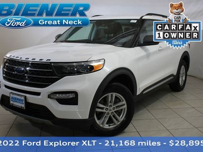 Certified 2022 Ford Explorer XLT w/ Equipment Group 202A