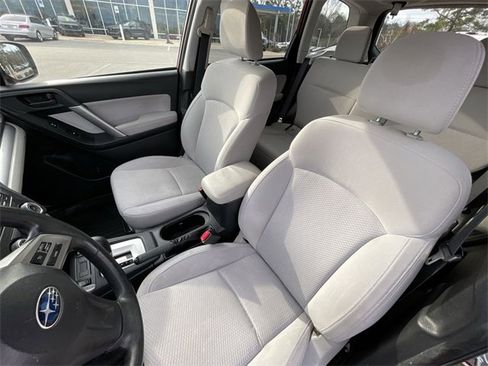 Used 2015 Subaru Forester 2.5i Premium w/ All-Weather Package image 15