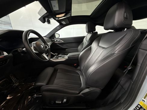 Used 2023 BMW 440i xDrive Coupe w/ Premium Package image 13