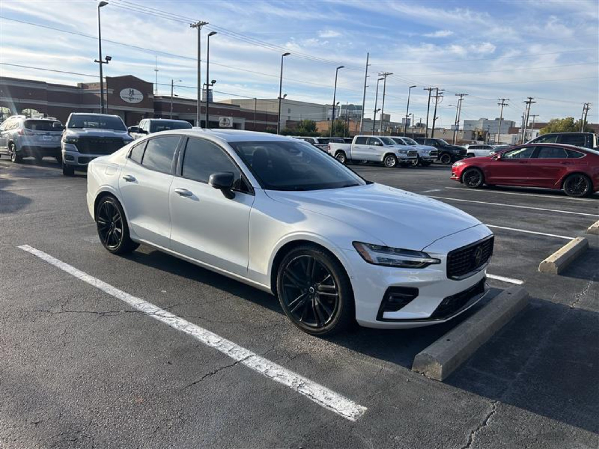 Used 2024 Volvo S60 B5 Plus w/ Protection Package Premier AWD/4WD image 7