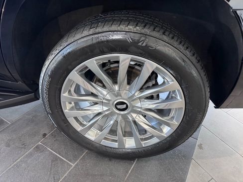 Used 2021 Cadillac Escalade Premium Luxury image 49