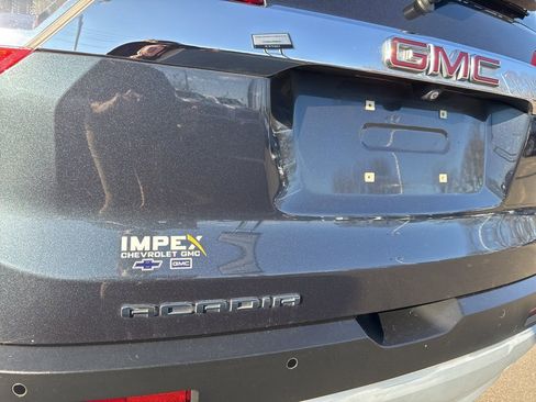 Used 2020 GMC Acadia SLT w/ Premium Package image 33