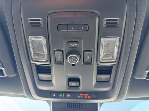 Used 2023 Chevrolet Tahoe RST w/ Luxury Package AWD/4WD image 11