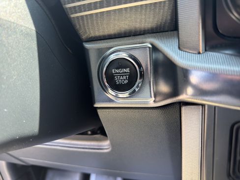 Used 2022 Ford F150 Platinum w/ Equipment Group 701A High AWD/4WD image 22