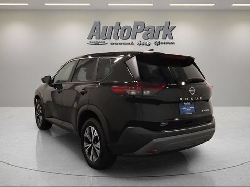 Used 2023 Nissan Rogue SV AWD/4WD image 6