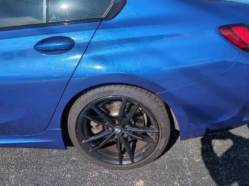 Used 2022 BMW 330i Sedan w/ M Sport Package image 7