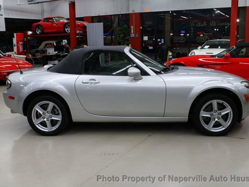 Used 2006 MAZDA MX-5 Miata Touring image 48