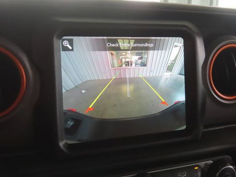 Used 2022 Jeep Gladiator Mojave w/ LED Lighting Group AWD/4WD image 44
