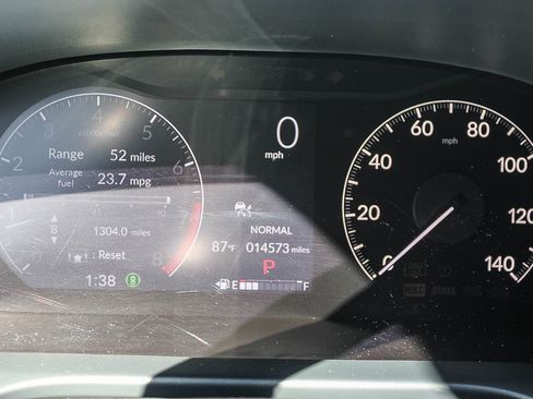 Used 2024 Honda HR-V EX-L image 24