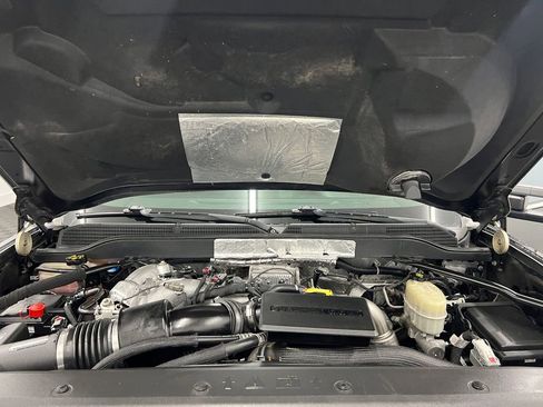 Used 2018 Chevrolet Silverado 2500 High Country w/ Duramax Plus Package image 27