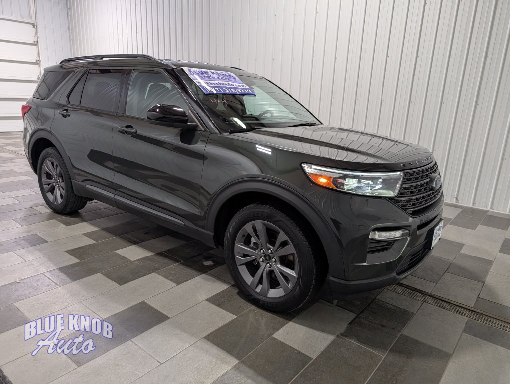 Used 2022 Ford Explorer XLT w/ Equipment Group 202A AWD/4WD image 5