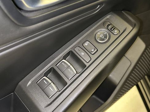 Used 2024 Honda Accord EX-L image 19
