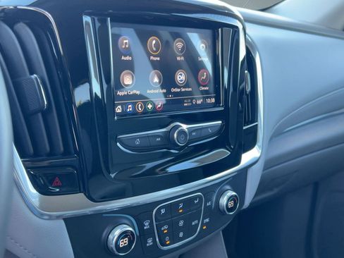 Used 2020 Chevrolet Traverse LT image 22