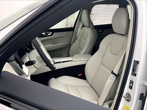 New 2026 Volvo XC60 B5 Ultra w/ Protection Package Premier image 33