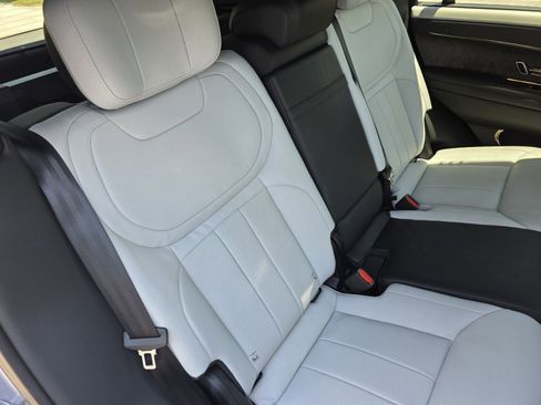 Used 2025 Land Rover Range Rover Sport Autobiography AWD/4WD image 24