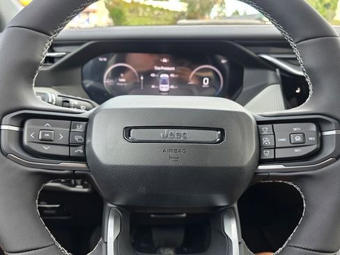 New 2026 Jeep Cherokee Laredo image 21