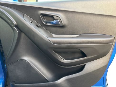 Used 2015 Chevrolet Trax LT w/ LT Plus Package image 22