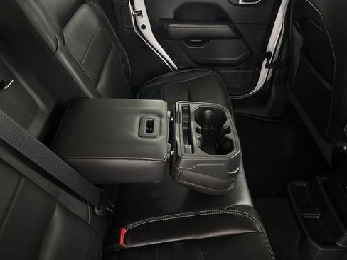 Used 2021 Jeep Wrangler Unlimited Sahara w/ Uconnect 4C Nav & Sound Group image 22