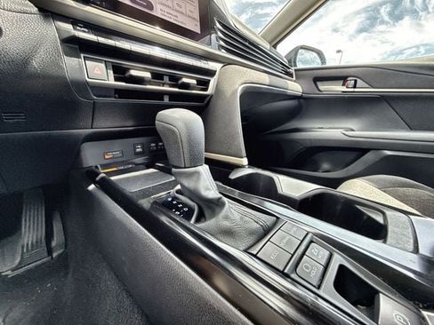 Used 2025 Toyota Camry LE FWD image 19
