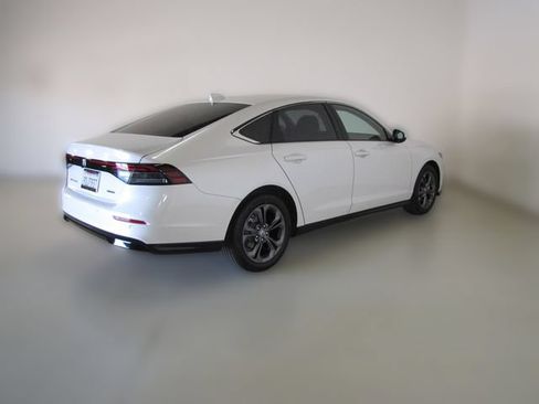Used 2024 Honda Accord EX-L image 25