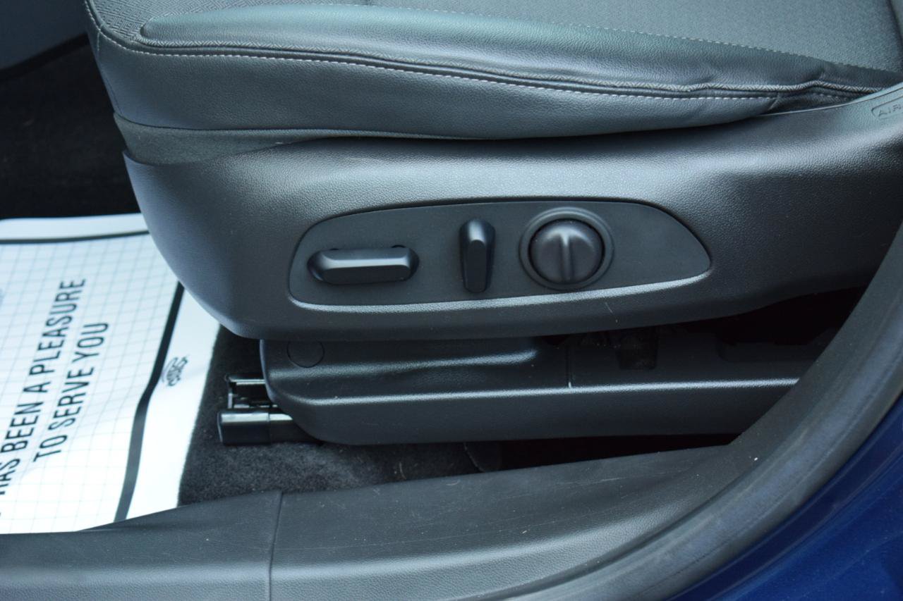 Used 2023 Buick Encore GX Preferred w/ Cold Weather Comfort Package FWD image 32
