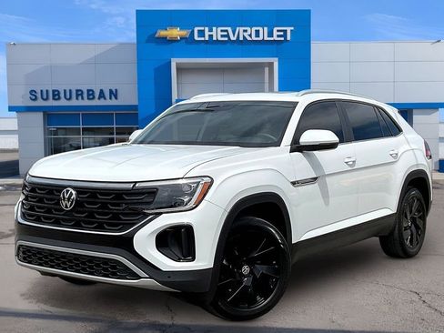 Used 2024 Volkswagen Atlas Cross Sport SE w/ Panoramic Sunroof Package AWD/4WD image 1